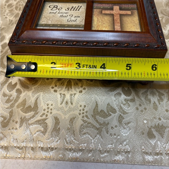 Religious Keepsake Music Box - Picture 7 of 8